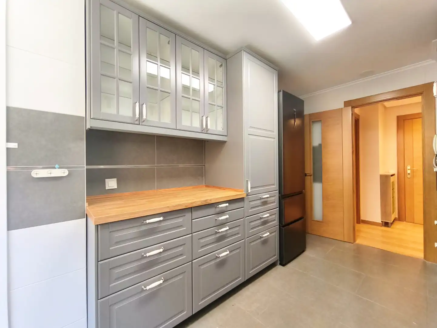 Kitchen of Flat for sale in Entrena  with Air Conditioner, Heating and Parquet flooring