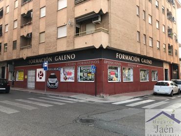 Local comercial en venda a Calle Alfonso X el Sabio