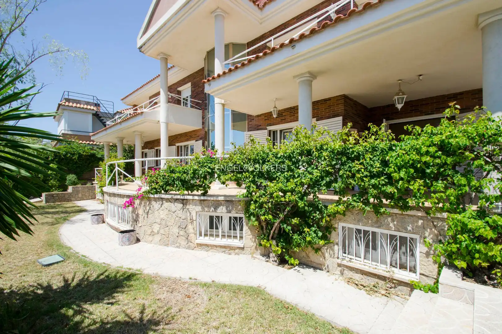 Casa amb piscina en venda a Carrer del Bergadà 3, imagen 7