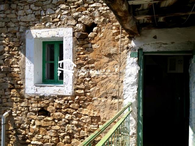 Exterior view of House or chalet for sale in Merindad de Valdeporres  with Terrace