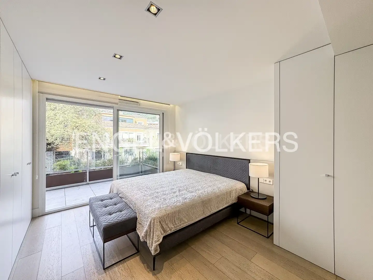 Bedroom of Flat for rent in Barcelona  with Air Conditioner, Heating and Parquet flooring