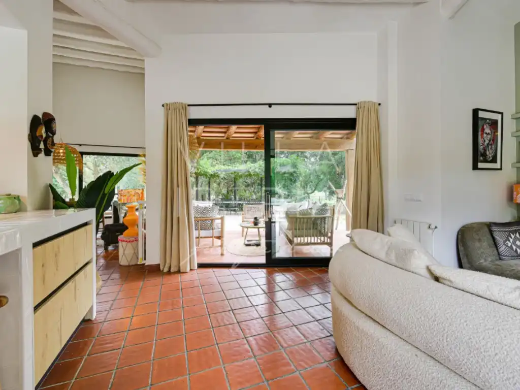 Wohnzimmer von Haus oder Chalet zum Verkauf in Santa Cristina d'Aro mit Klimaanlage, Heizung und Privatgarten
