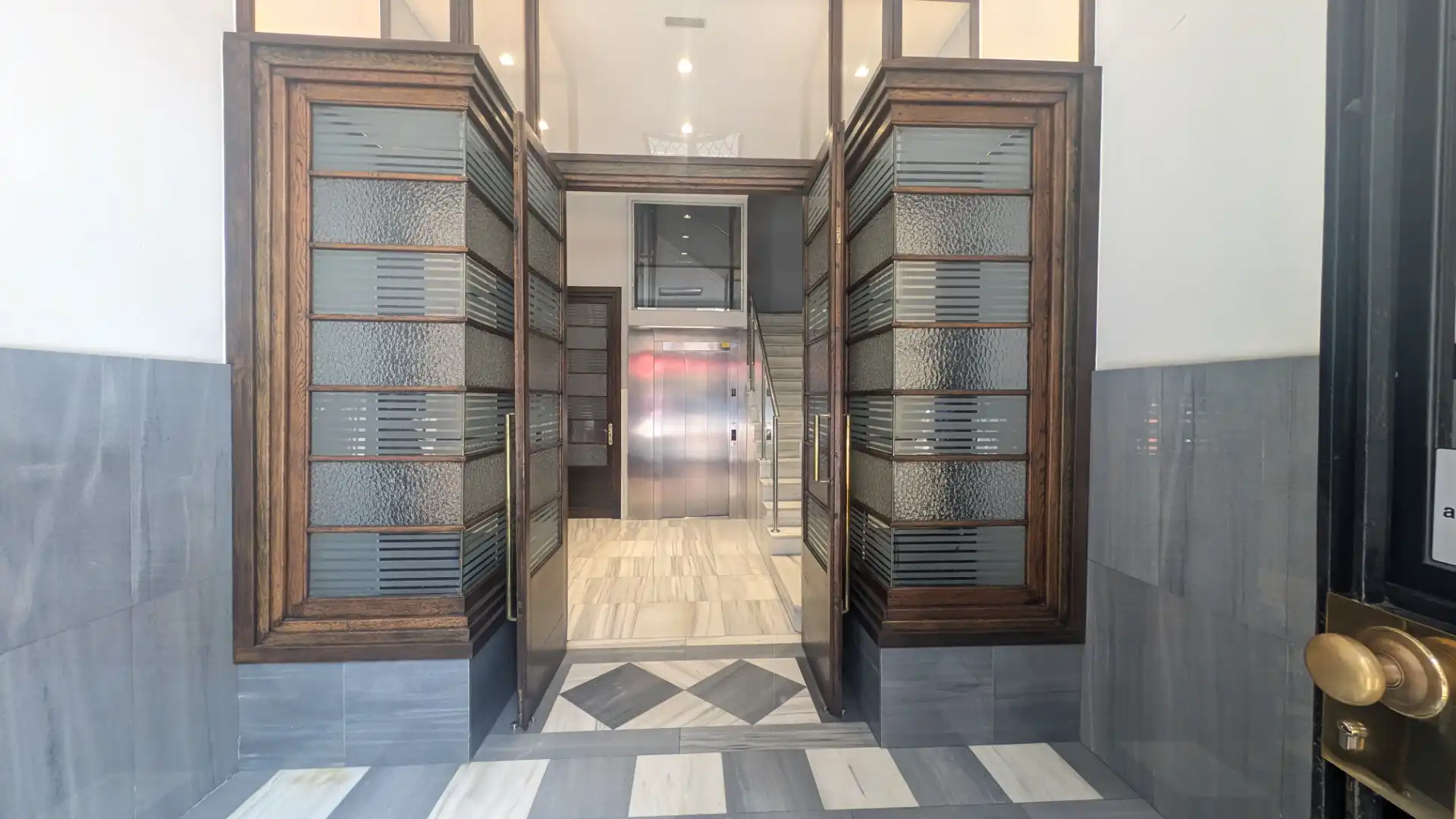 Ático en venta en Bilbao  con Calefacción, Terraza y Amueblado