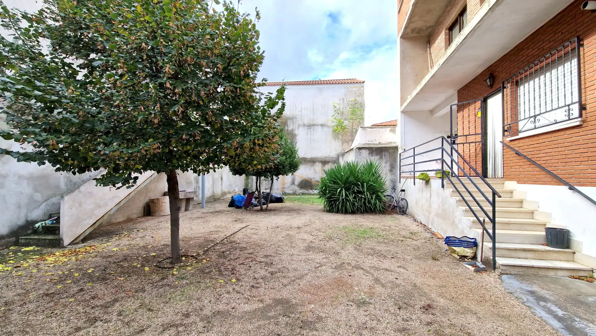 Garden of Buildings for sale in Huerta de Valdecarábanos