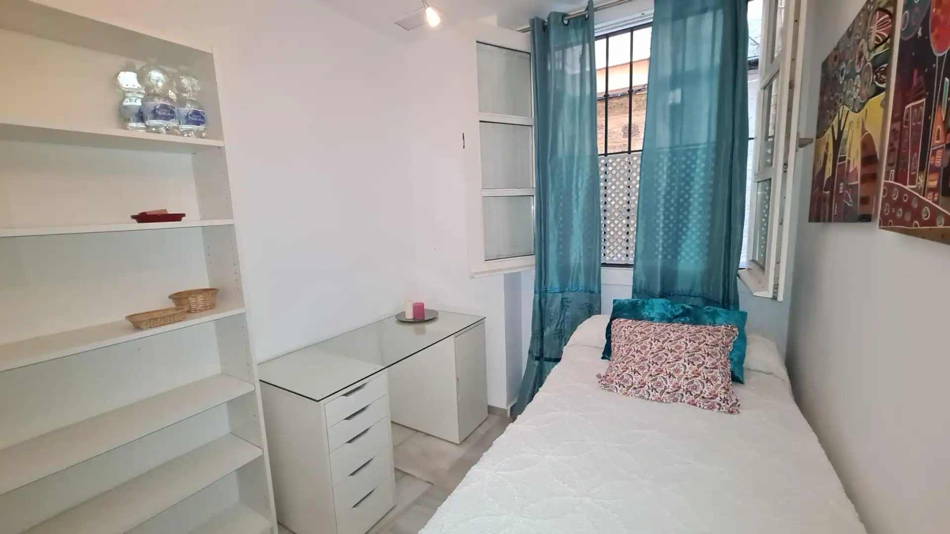 Habitación de Planta baja en venta en Cádiz