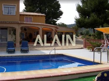 Casa en venta en Oliva pueblo
