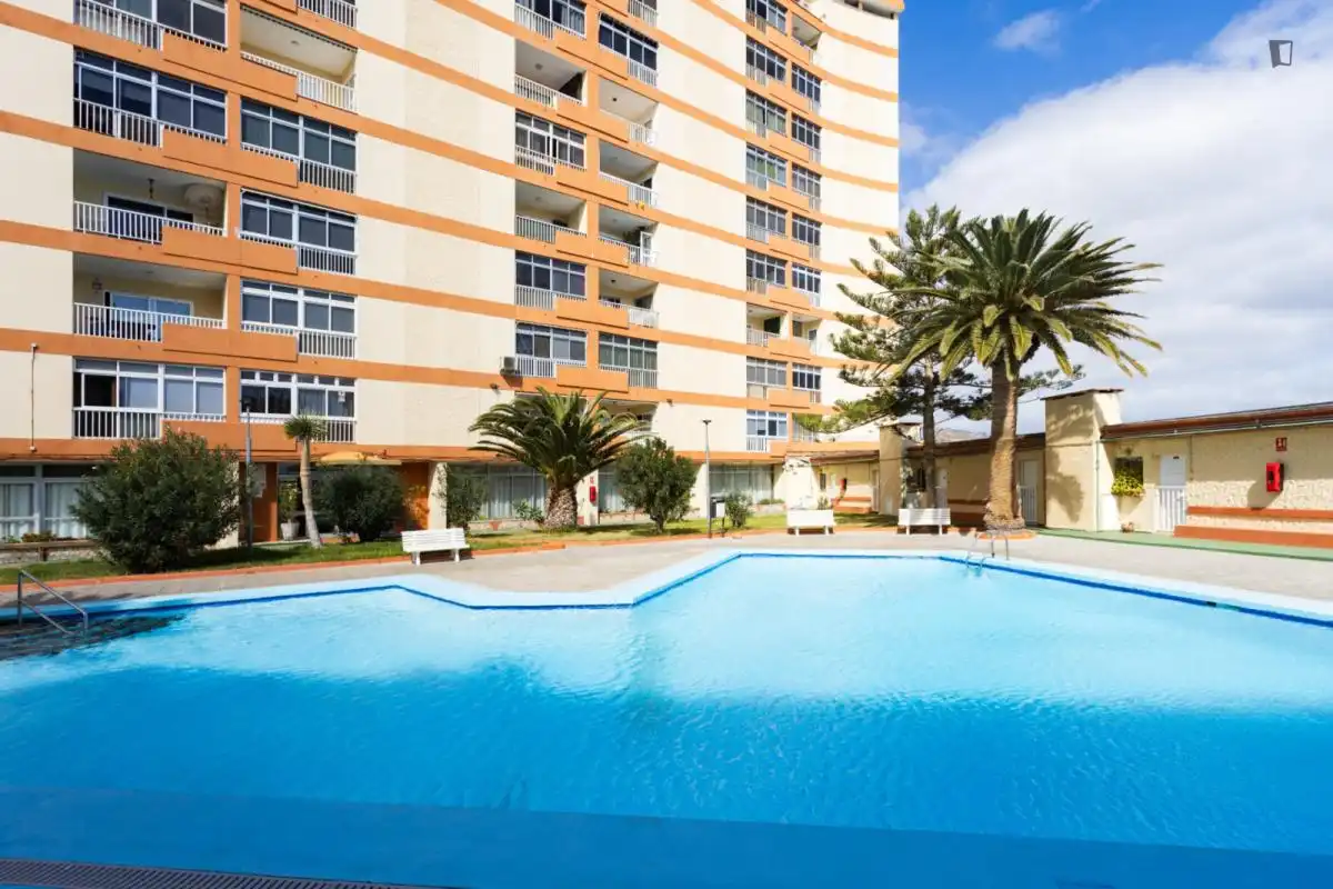 Piscina de Apartament de lloguer en Candelaria amb Moblat, Forn i Rentadora