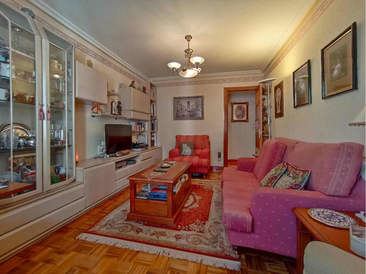 Sala de estar de Piso en venta en Burgos Capital con Calefacción y Parquet