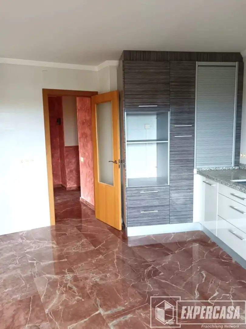 Wohnung zum Verkauf in Tous mit Klimaanlage und Terrasse