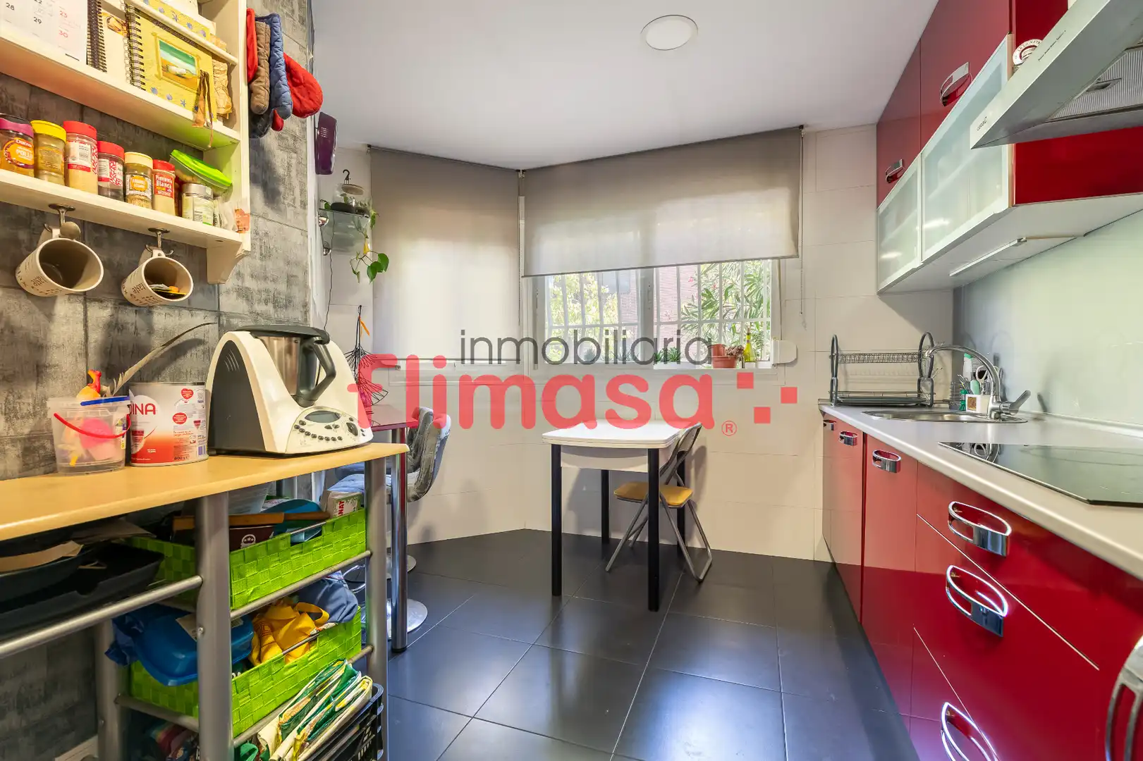 Cocina de Casa adosada en venta en Villaviciosa de Odón con Aire acondicionado, Calefacción y Jardín privado