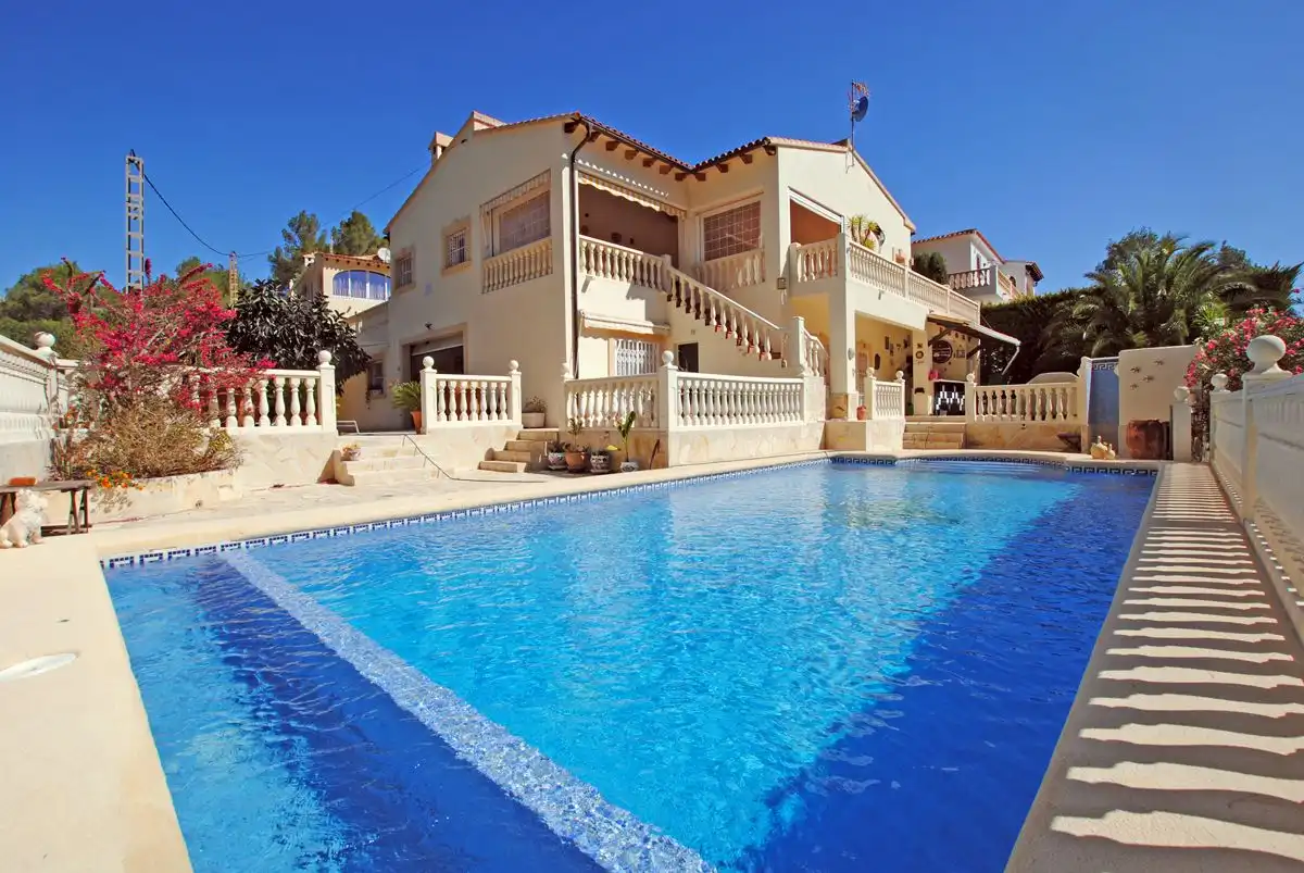 Villa avec piscine à vendre à Orba