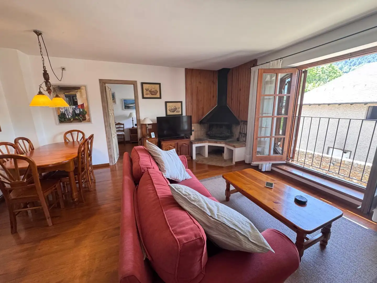 Living room of Detached homes for sale in Urús  with Heating, Private garden and Terrace