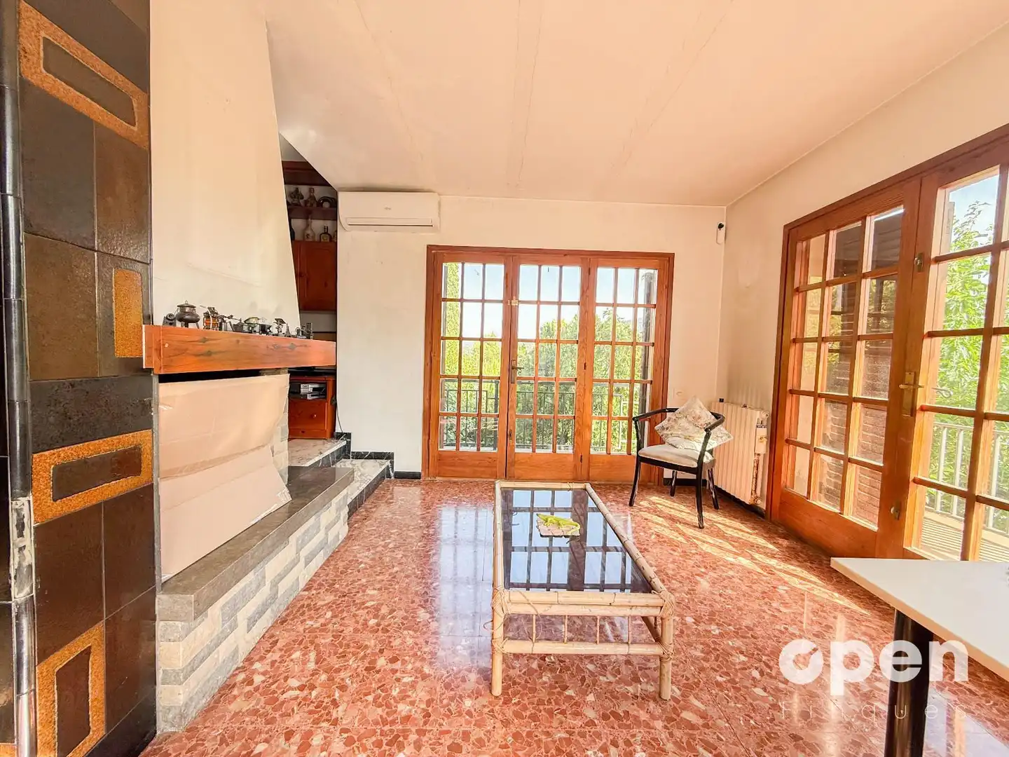 Sala d'estar de Casa adosada en venda en Viladecavalls amb Calefacció, Terrassa i Traster