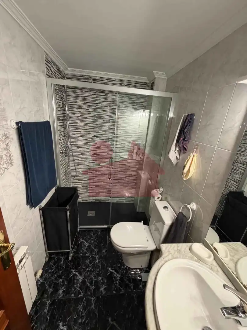 Bany de Casa adosada en venda en Mollet del Vallès amb Aire condicionat, Calefacció i Jardí privat