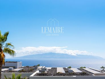 Duplex with pool for sale in C. Emilia Pardo Bazán