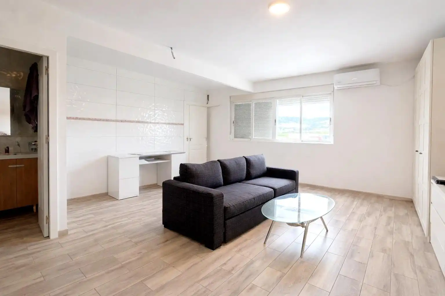 Wohnzimmer von Fabrikhallen zum Verkauf in Sagunto / Sagunt
