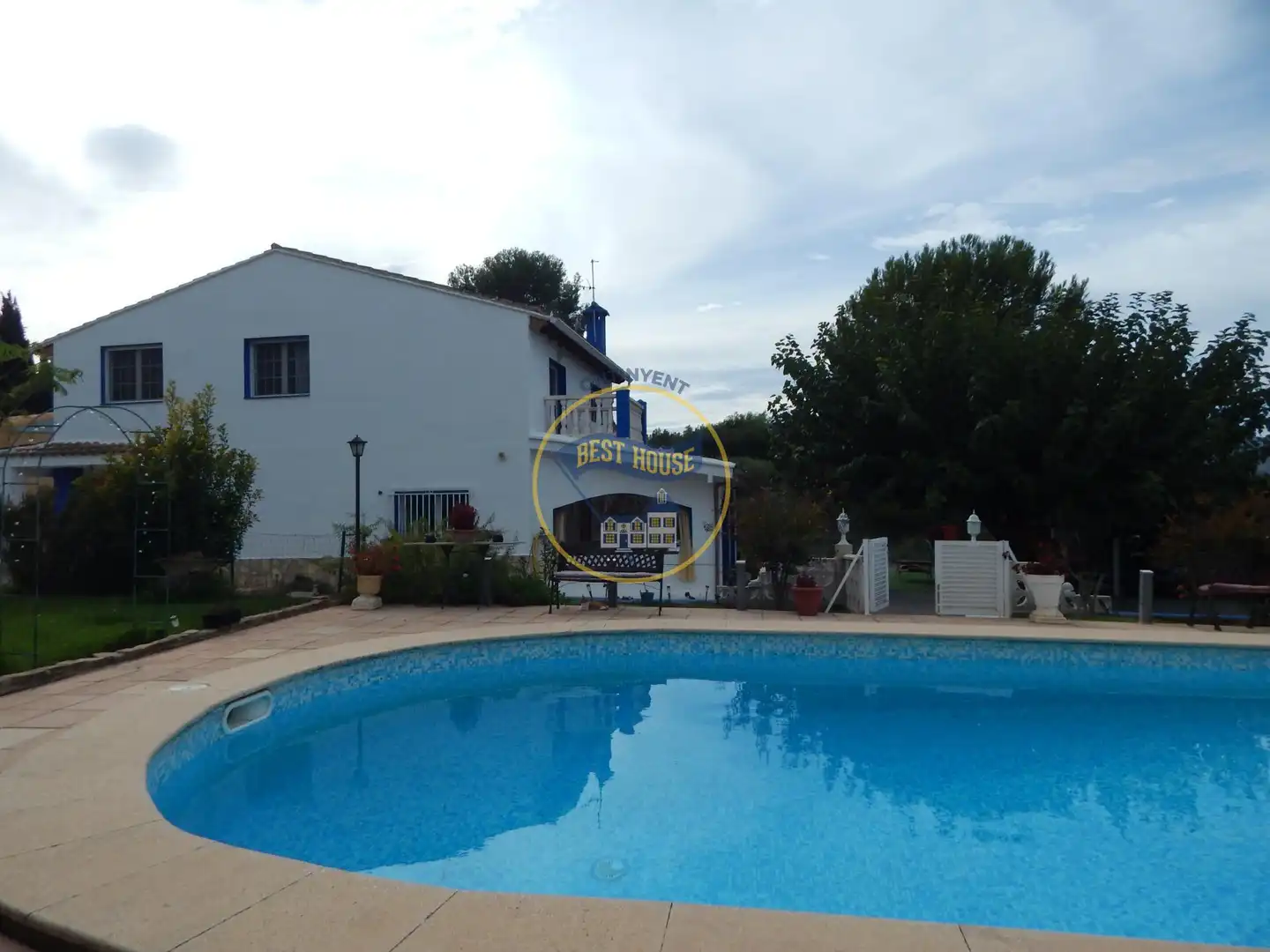 Piscina de Casa o xalet en venda en Ontinyent amb Calefacció, Jardí privat i Terrassa