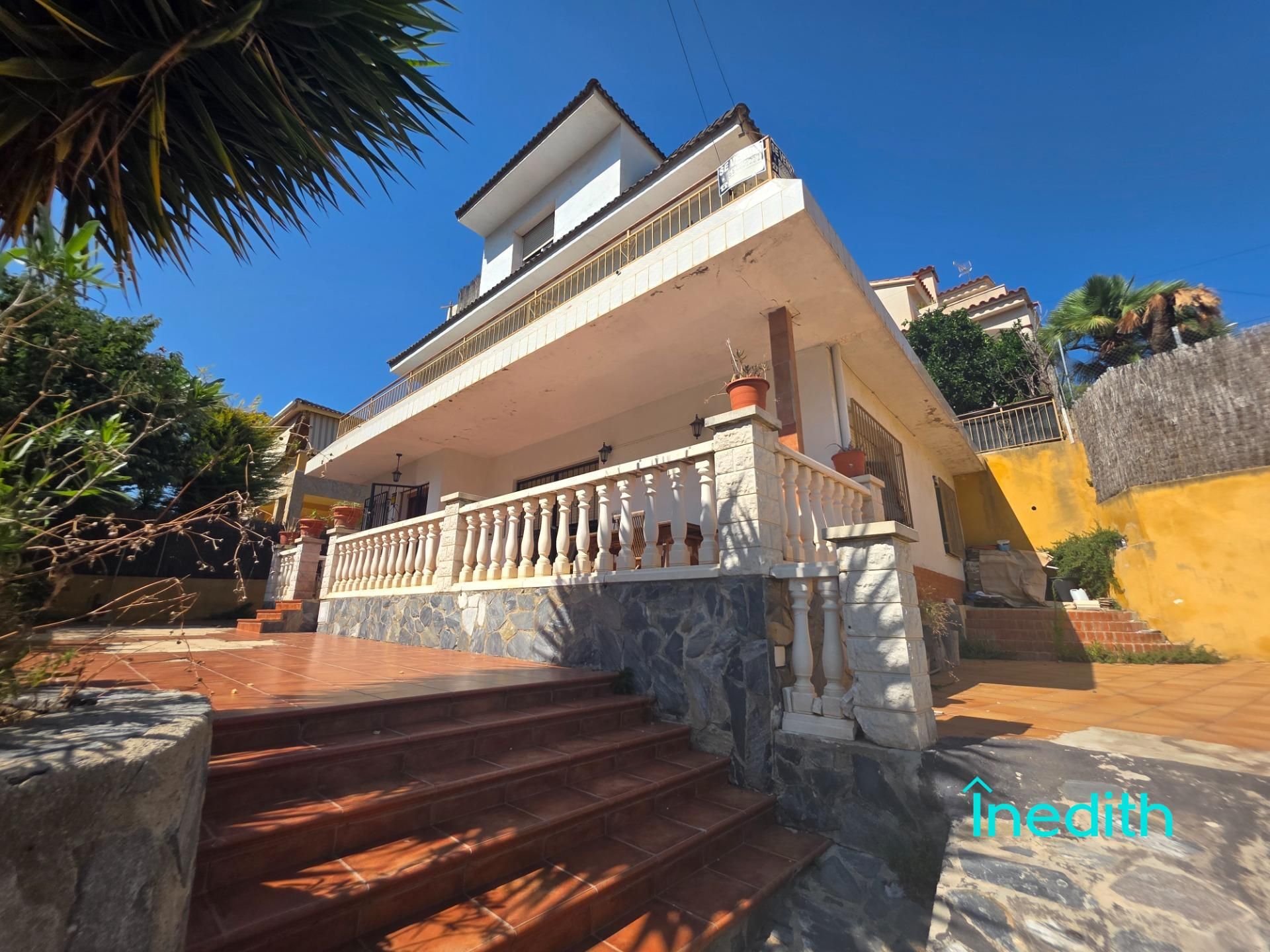 Vista exterior de Casa o chalet en venta en Cubelles con Calefacción, Jardín privado y Terraza