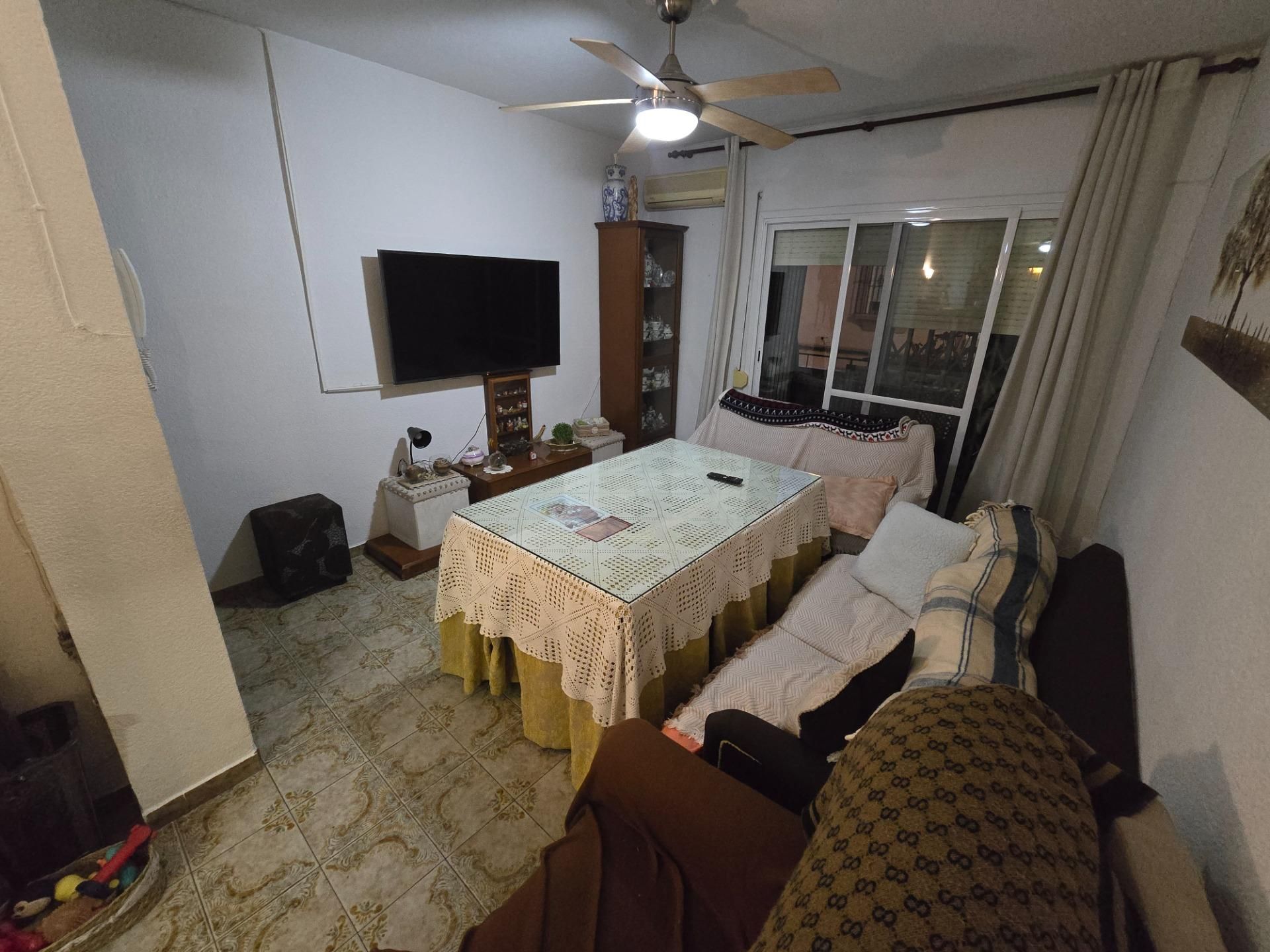 Sala d'estar de Pis en venda en  Córdoba Capital amb Aire condicionat i Terrassa