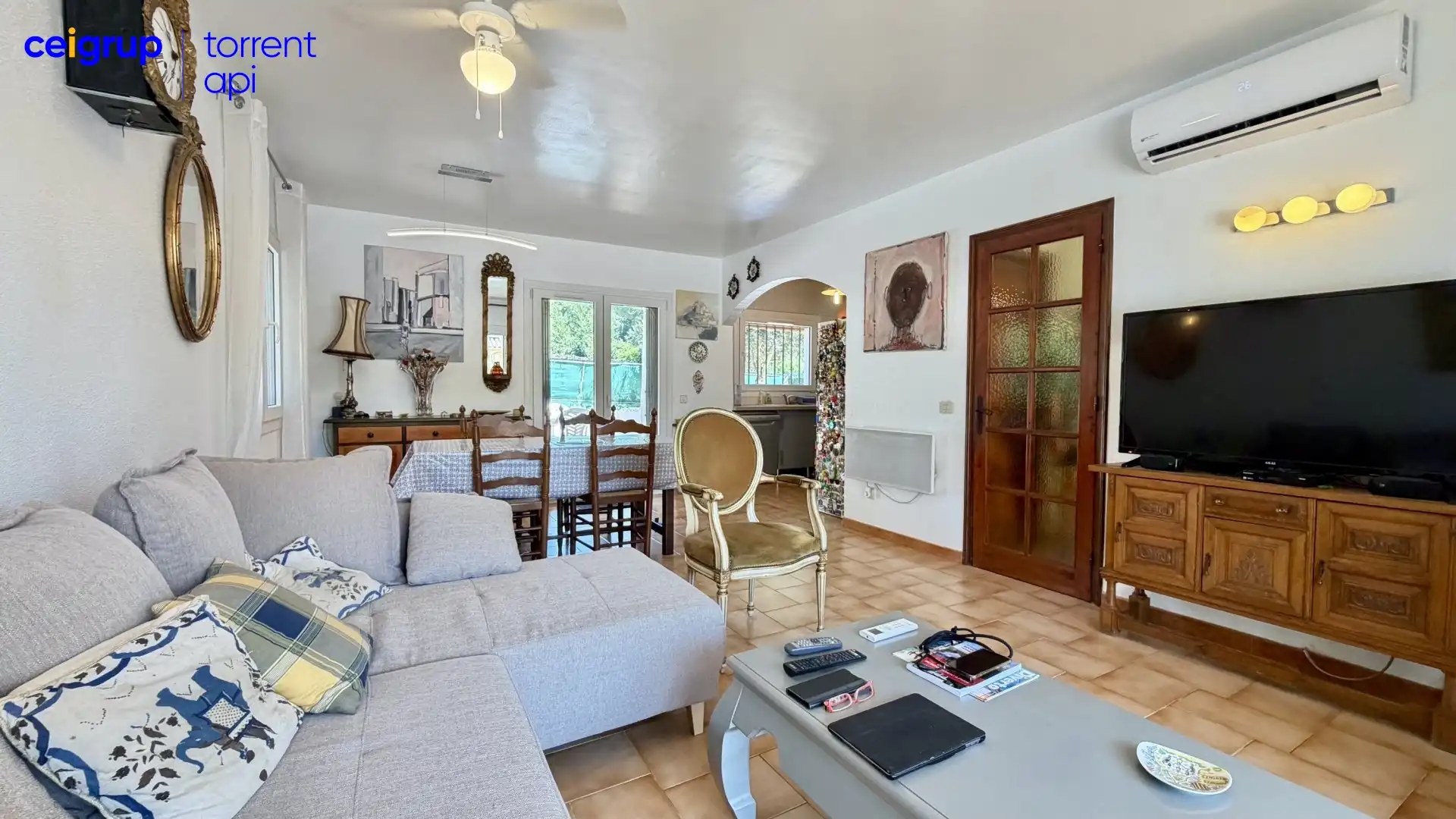 Sala de estar de Casa o chalet en venta en L'Estartit con Aire acondicionado, Calefacción y Terraza