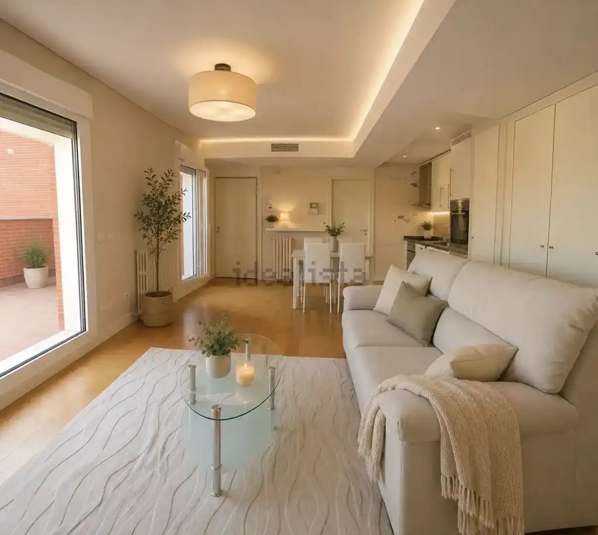 Wohnzimmer von Wohnung zur Miete in  Madrid Capital mit Klimaanlage und Balkon