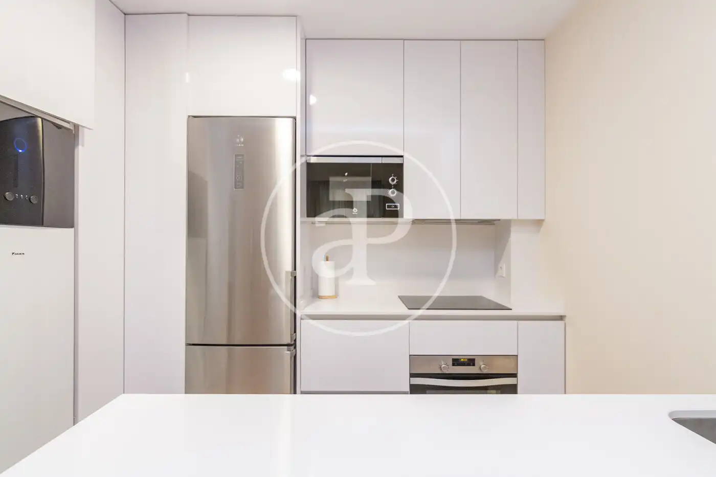 Cocina de Piso de alquiler en Madrid con Aire acondicionado, Calefacción y Trastero