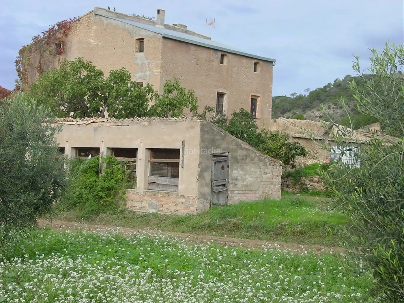 Rustikales Grundstück zum Verkauf in Avinguda Vilanova 4, imagen 3