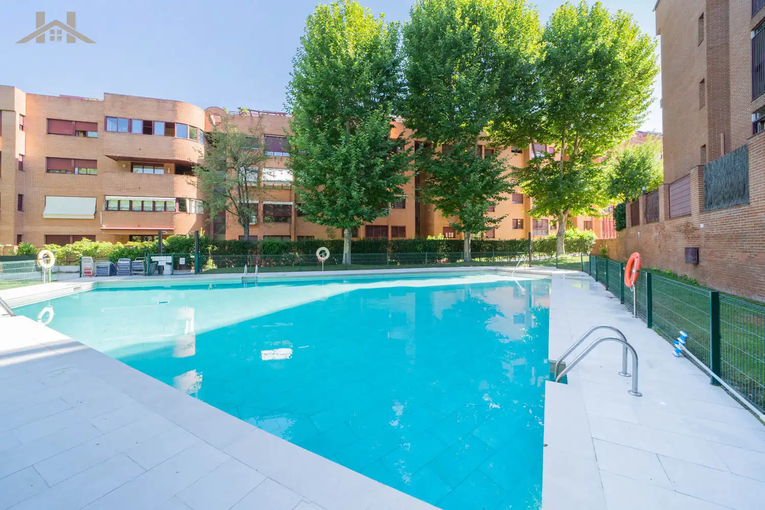 Piscina de Pis en venda en Pozuelo de Alarcón amb Aire condicionat, Calefacció i Terrassa