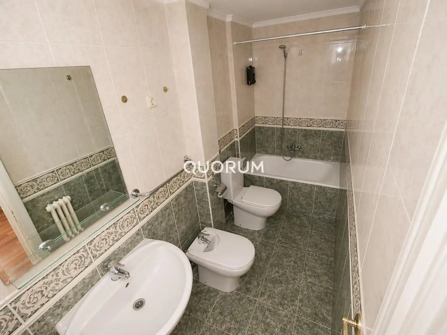 Bathroom of Flat for sale in Bilbao   with Heating