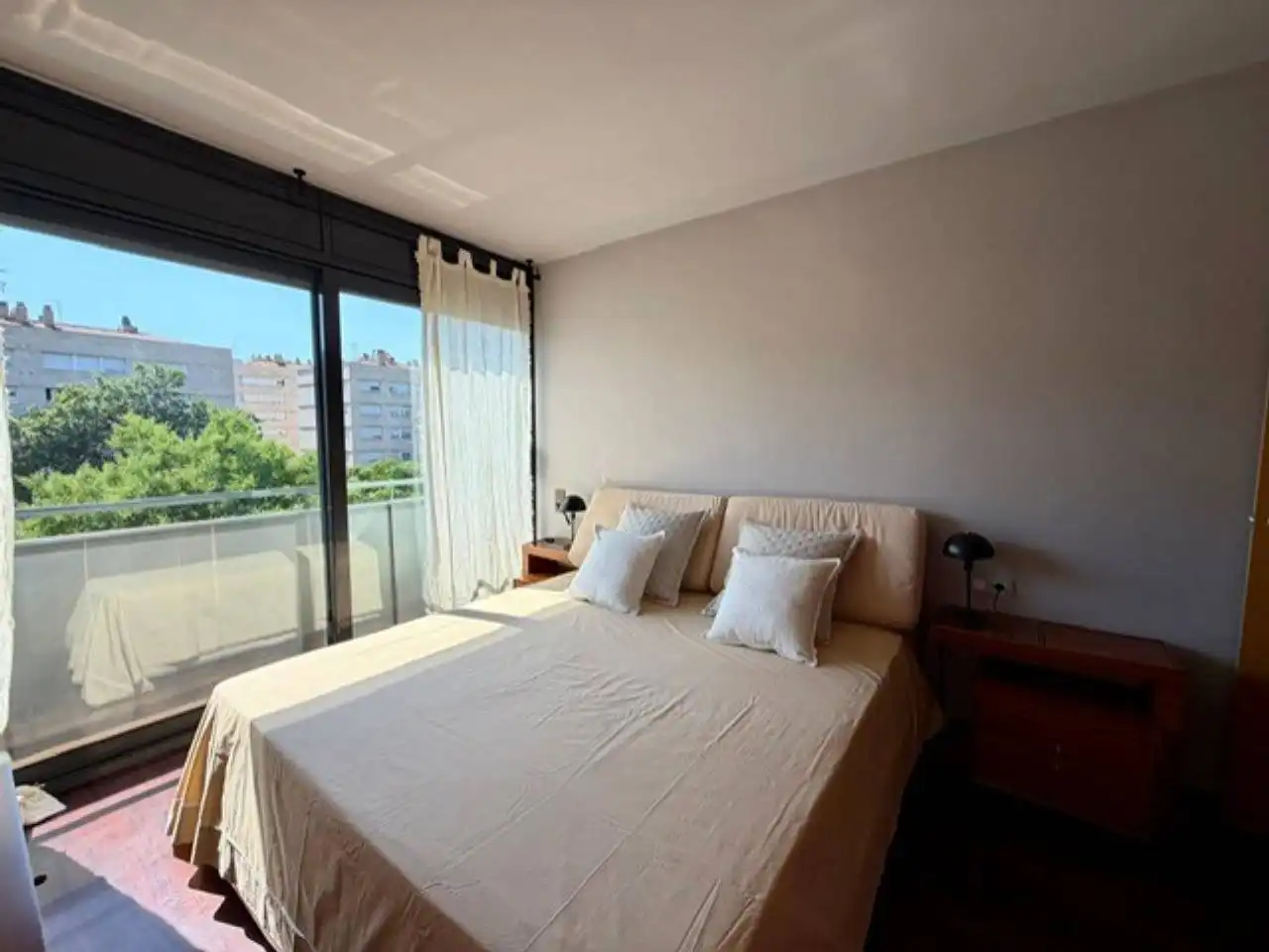 Habitación de Piso de alquiler en Sabadell con Aire acondicionado, Calefacción y Parquet