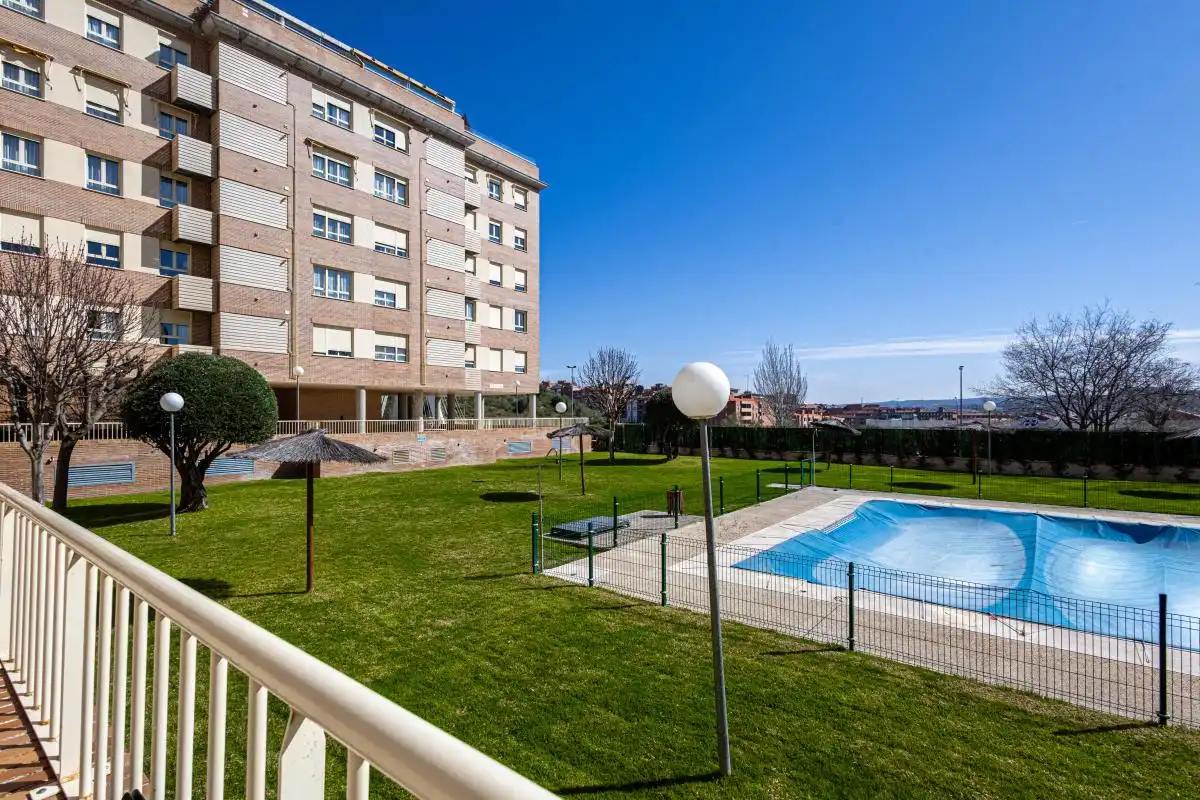 Swimming pool of Flat for sale in Toledo  with Heating, Private garden and Swimming Pool