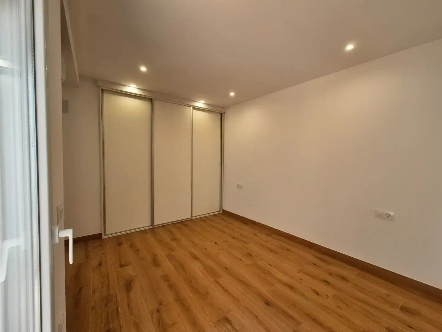 Piso en venta en La Pobla de Vallbona con Aire acondicionado y Terraza