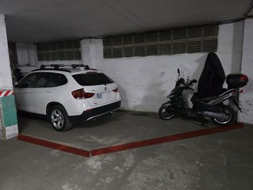 Einzelparkplatz zum Verkauf in Carrer del Priorat 18