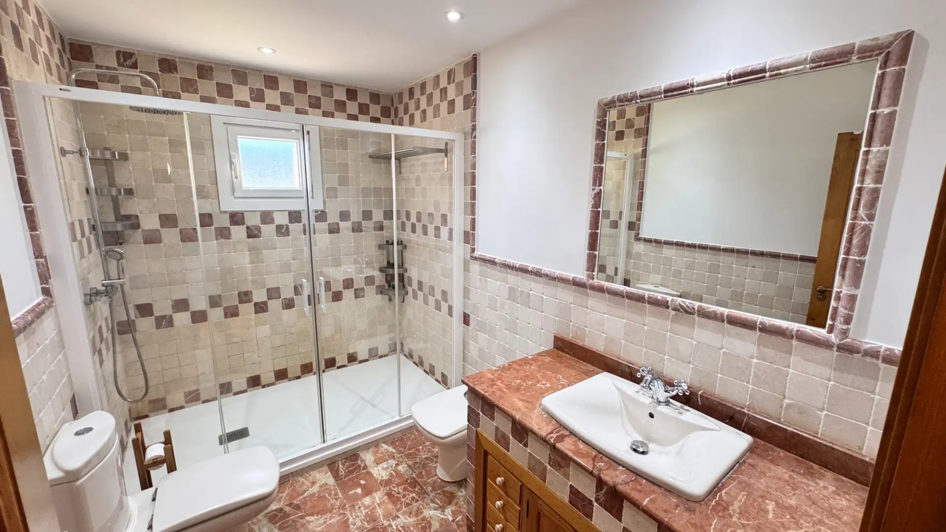 Bathroom of Houses for sale in Arteixo  with Heating, Private garden and Terrace