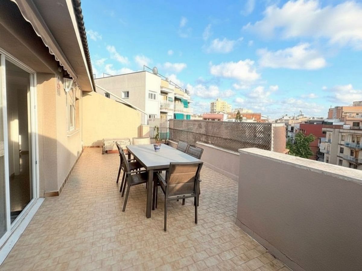 Terrassa de Àtic en venda en Vilanova i la Geltrú amb Calefacció, Terrassa i Moblat
