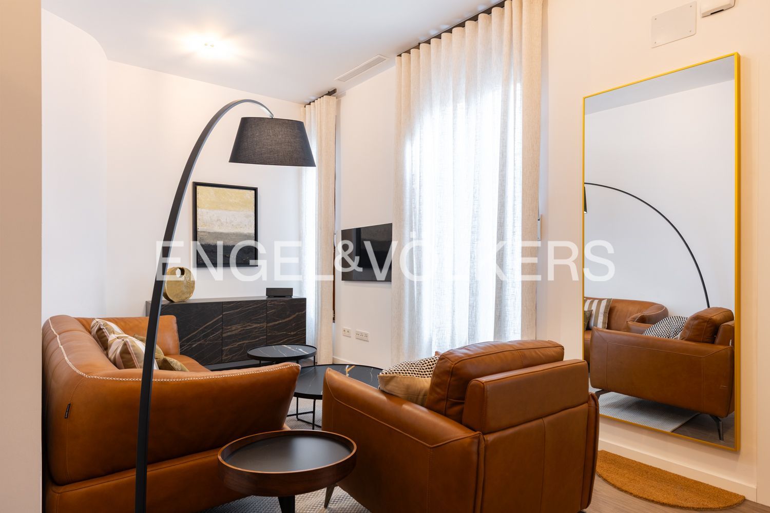 Sala d'estar de Apartament de lloguer en  Valencia Capital amb Aire condicionat, Calefacció i Moblat