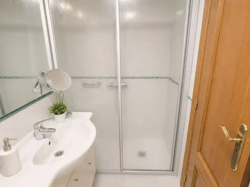 Badezimmer von Wohnung zum Verkauf in Gandia mit Terrasse