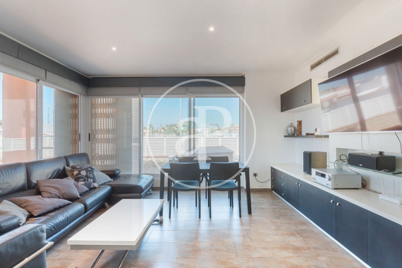 Vista exterior de Casa adosada en venda en Burriana / Borriana amb Aire condicionat, Calefacció i Jardí privat