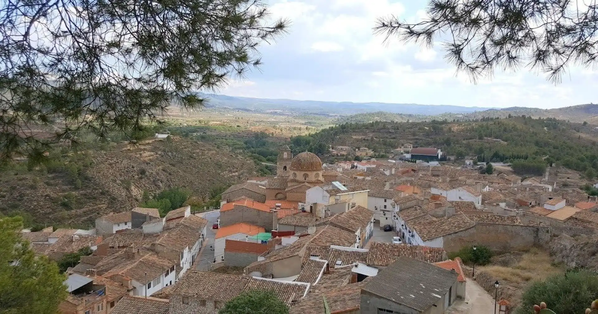 Maison jumelée avec terrasse à vendre à Teresa de Cofrentes