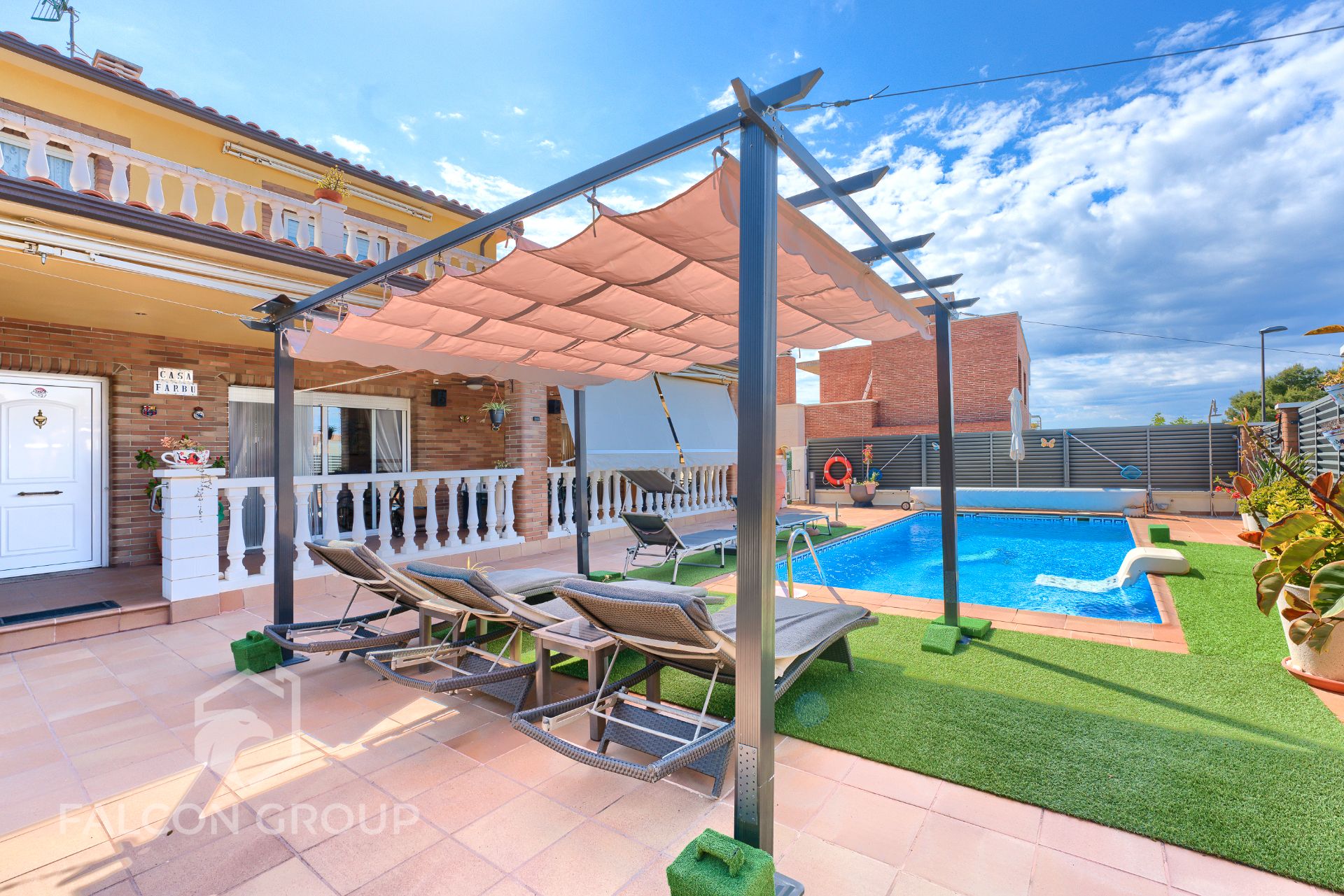 Terrace of House or chalet for sale in Cunit  with Air Conditioner, Heating and Private garden