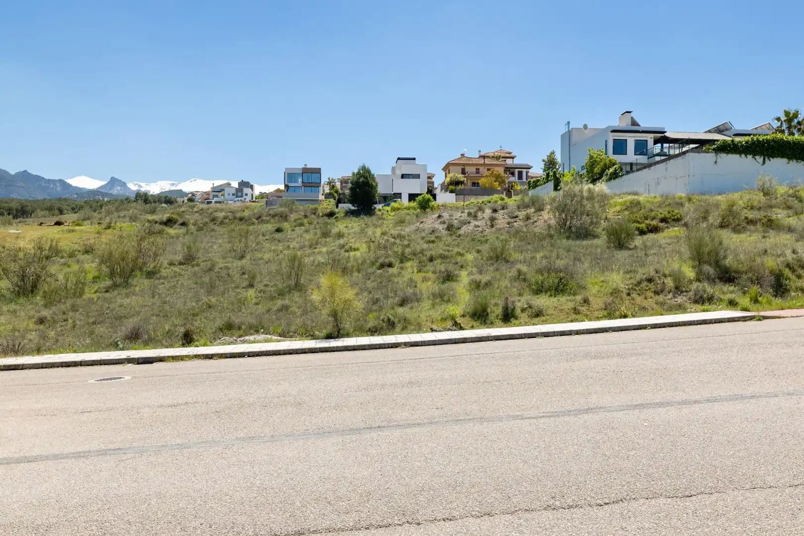 Casa o xalet en venda en La Zubia amb Aire condicionat, Calefacció i Jardí privat