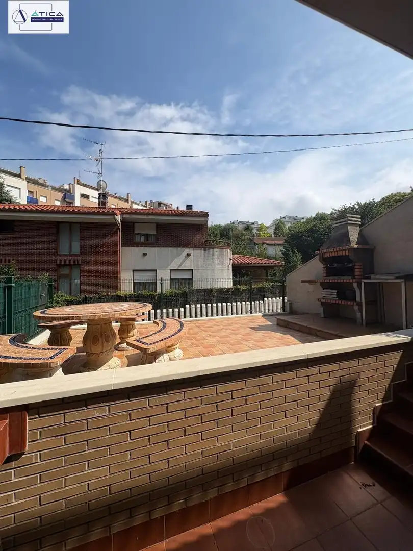 Terraza de Casa adosada en venta en Castro-Urdiales con Aire acondicionado, Calefacción y Jardín privado