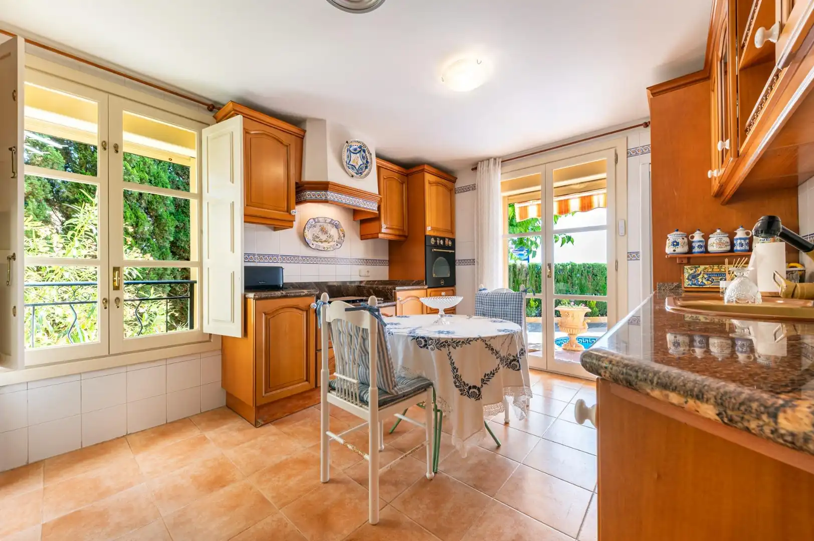 Villa mit Terrasse zum Verkauf in Golf Bahía, imagen 13