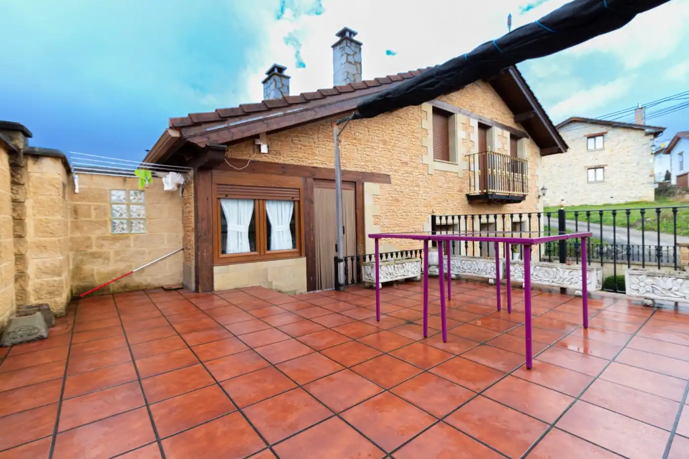 Terrace of Houses for sale in Valle de Mena  with Private garden, Terrace and Balcony