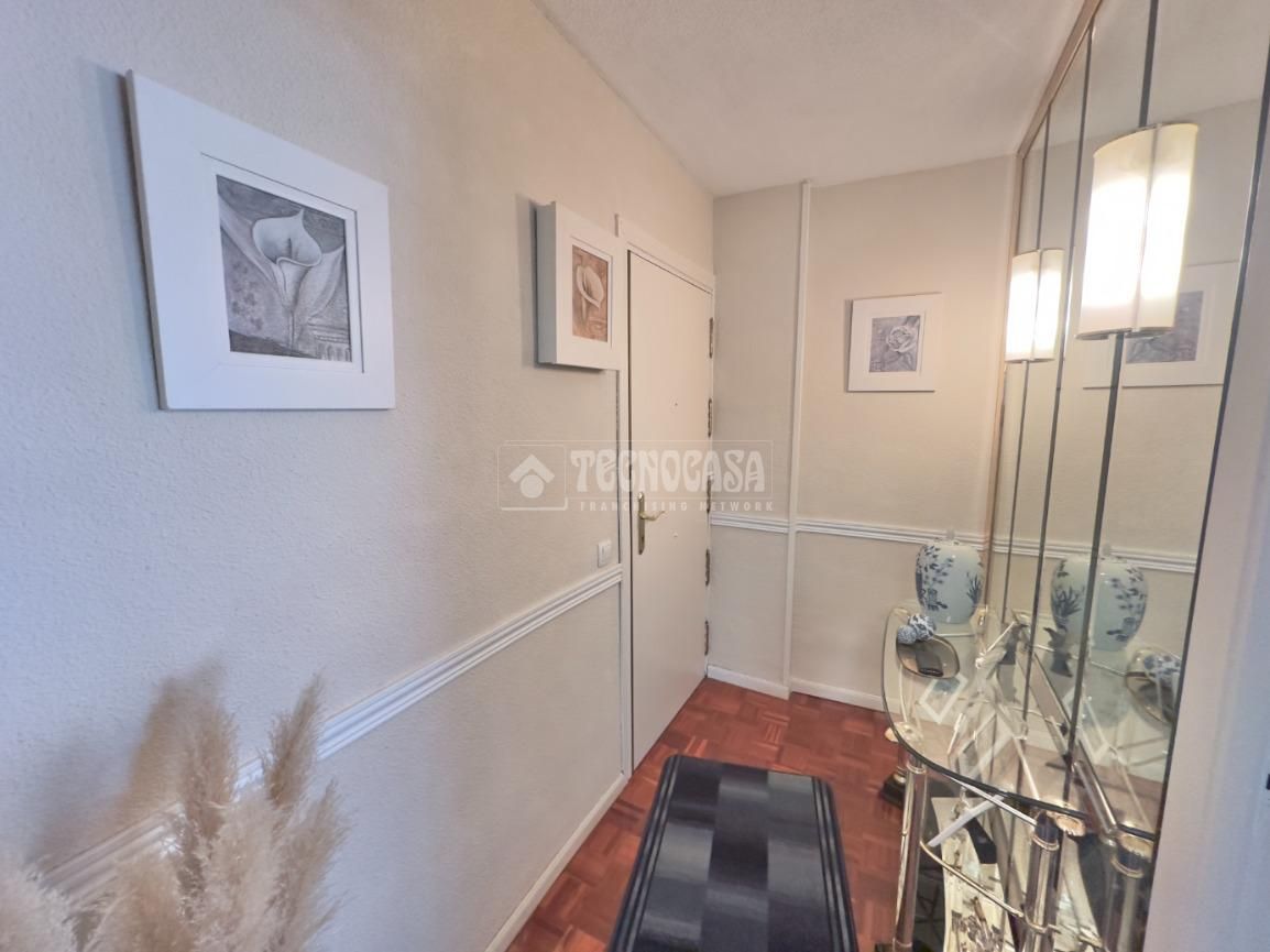 Flat for sale in El Soto - Azorín