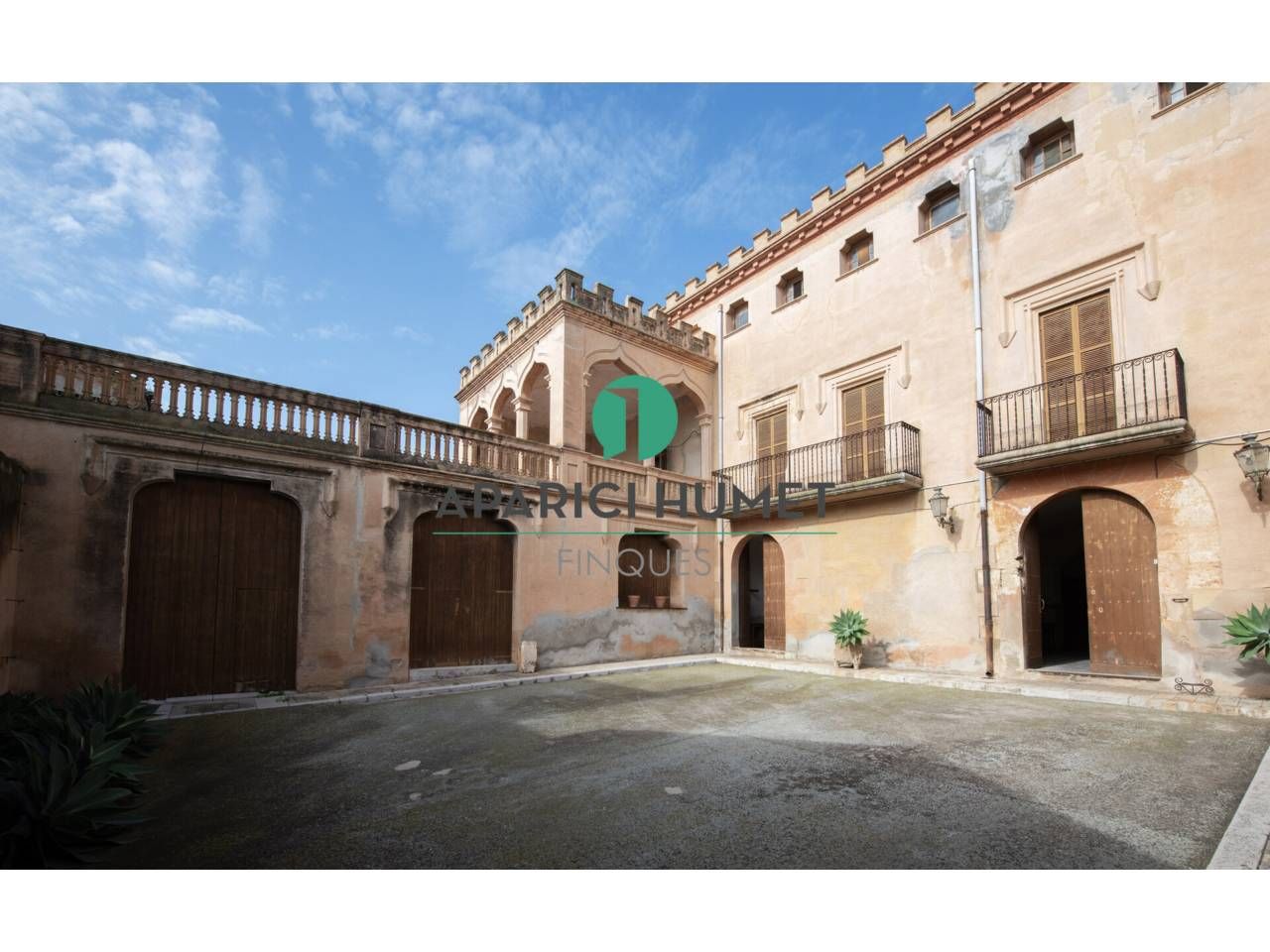 Vista exterior de Edifici en venda en Vilafranca del Penedès