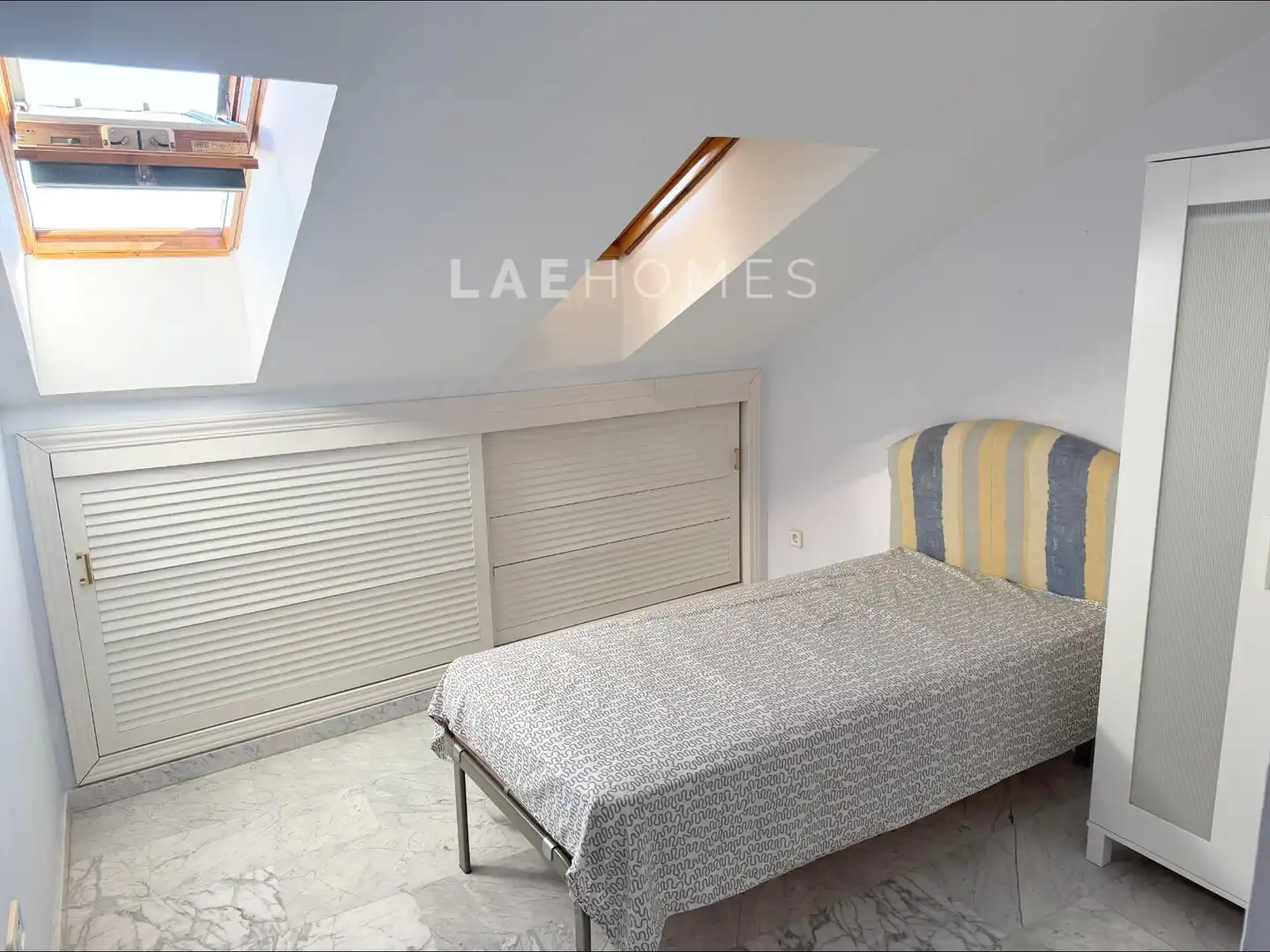 Schlafzimmer von Maisonette zum Verkauf in Jaén mit Klimaanlage und Balkon