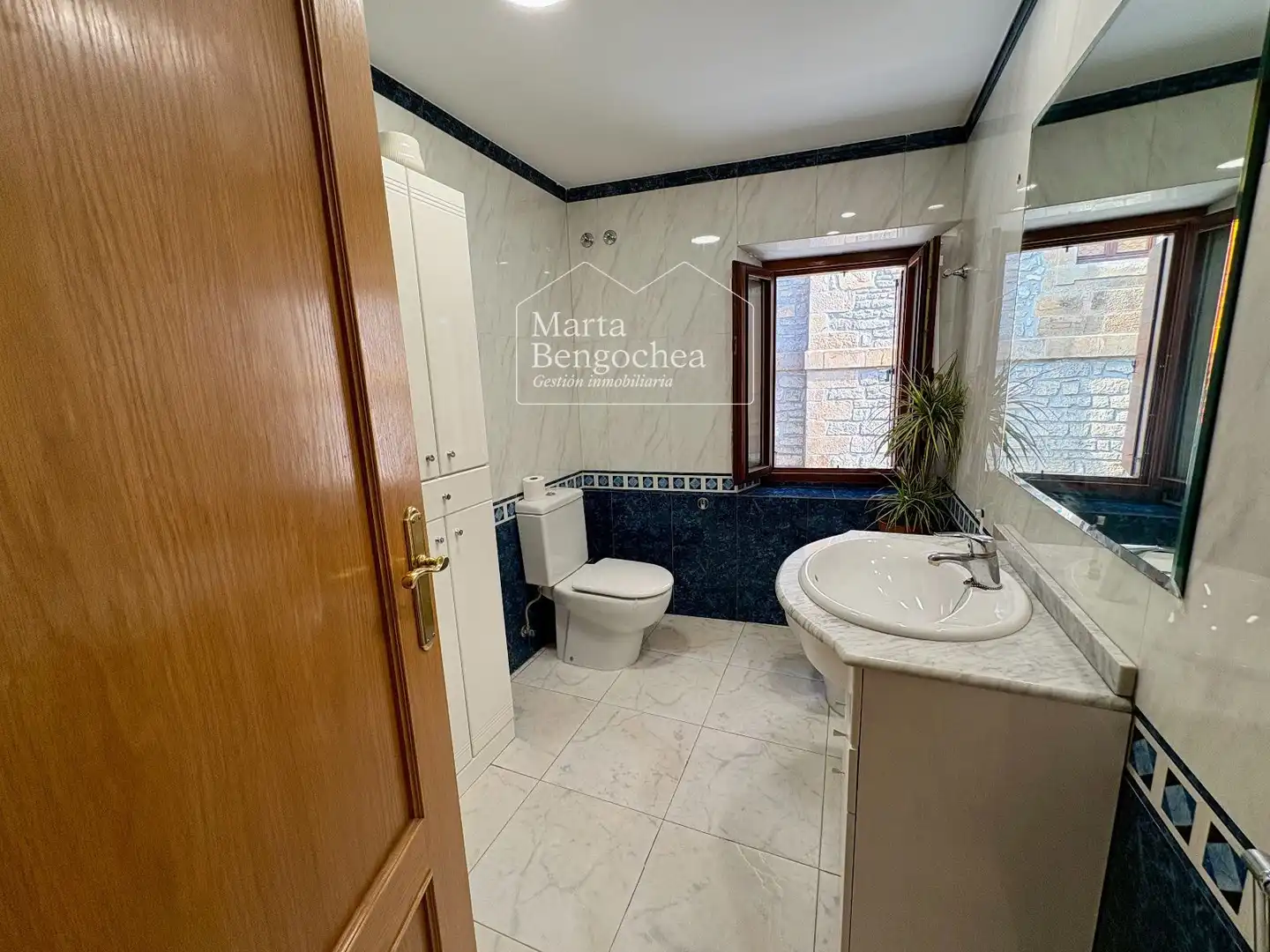 Baño de Casa o chalet en venta en Vitoria - Gasteiz con Calefacción