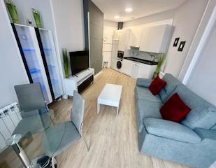 Sala d'estar de Apartament de lloguer en León Capital  amb Aire condicionat, Calefacció i Parquet