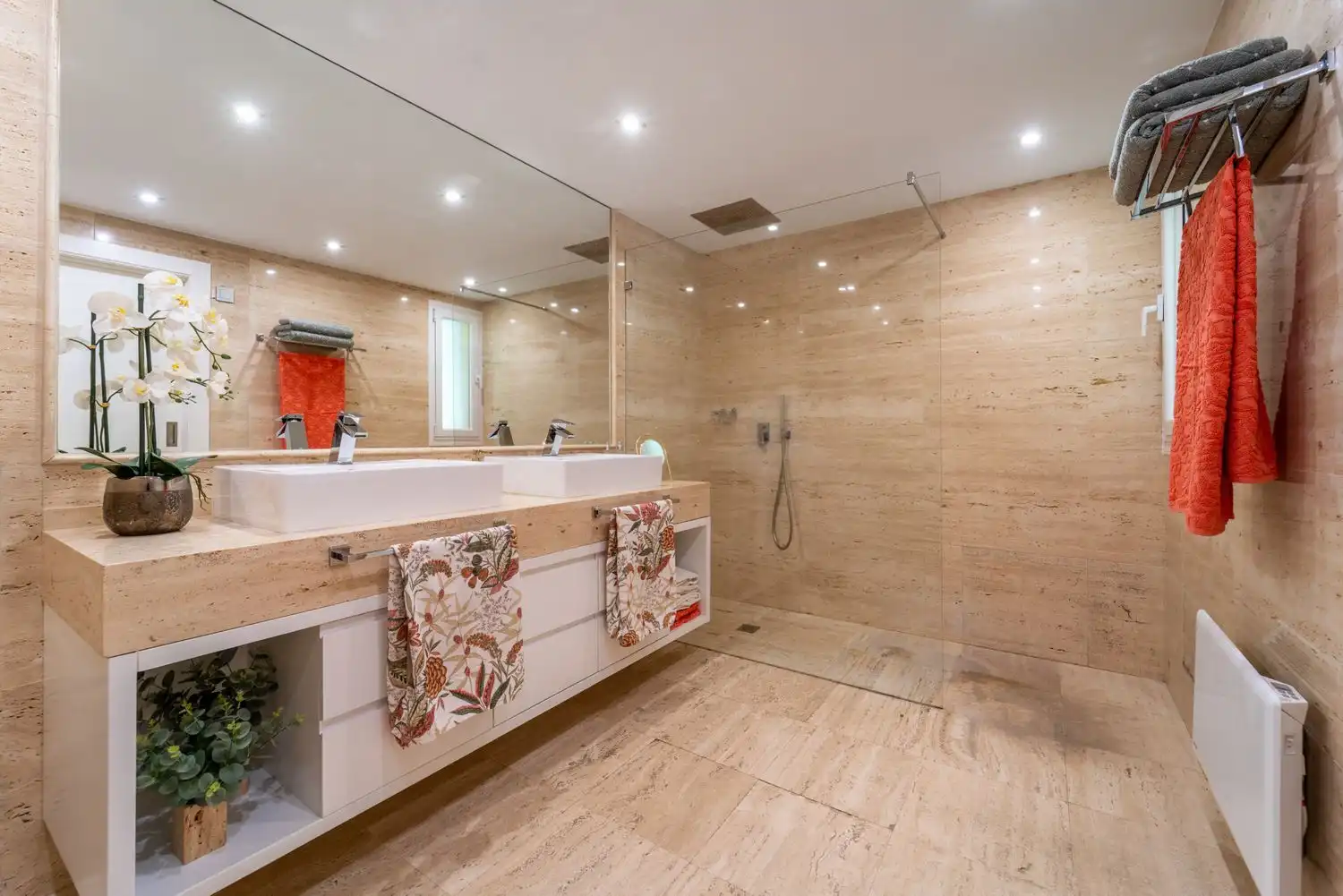 Badezimmer von Haus oder Chalet zur Miete in Alhaurín de la Torre mit Klimaanlage, Privatgarten und Terrasse